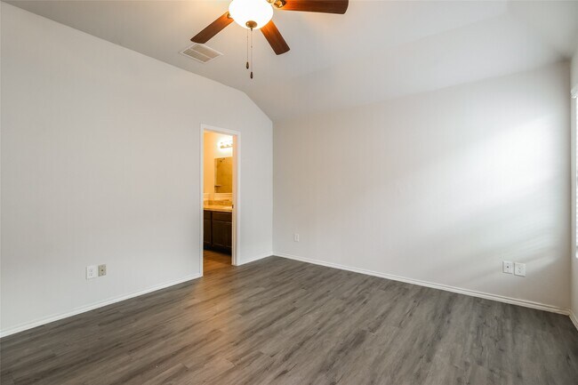 Building Photo - 13814 Forest Springs Ln
