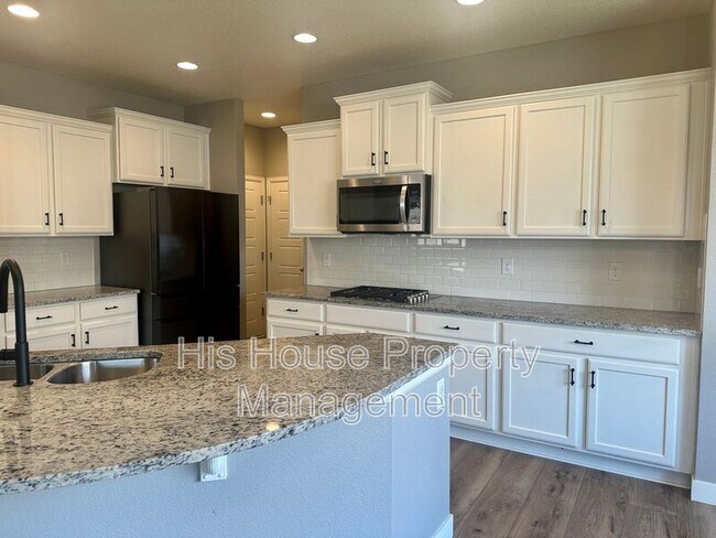 Building Photo - 2278 Stonefish Dr