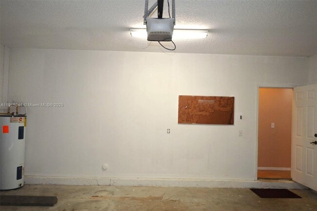 Building Photo - 2202 SE 17th Ave