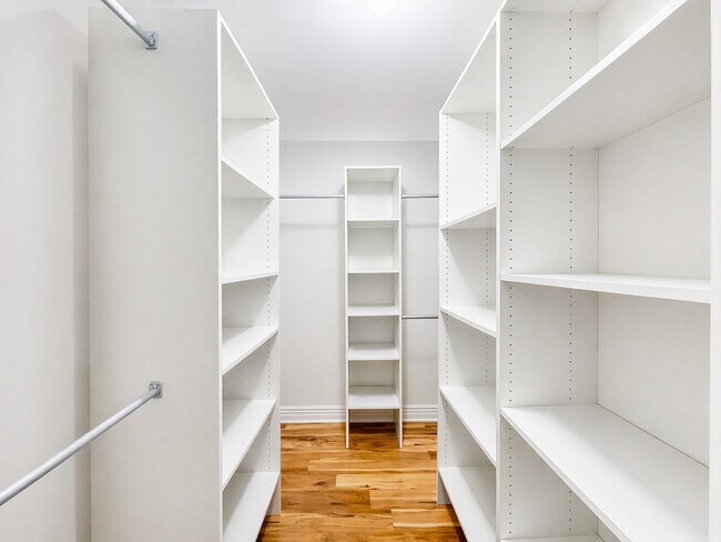 Building Photo - 1615 E Central Rd