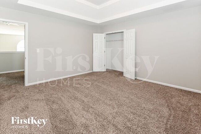 Building Photo - 123 Elba Dr
