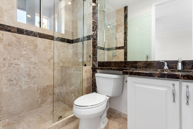 Building Photo - 774 Seaview Dr