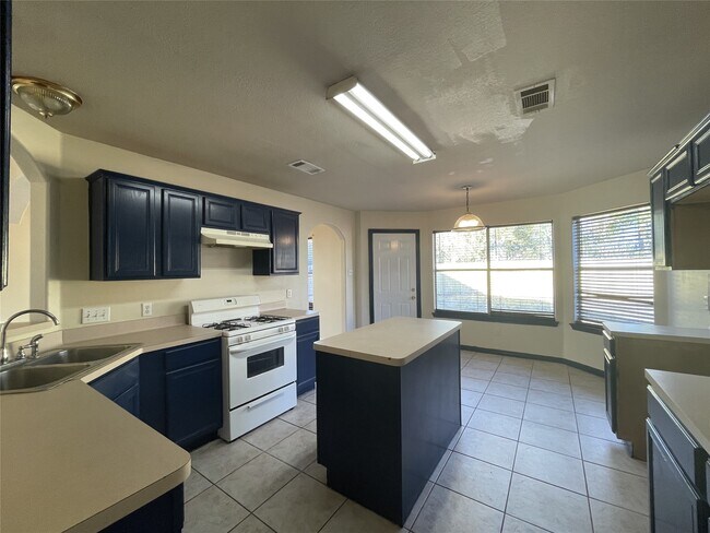 Building Photo - 16706 Stapley Dr