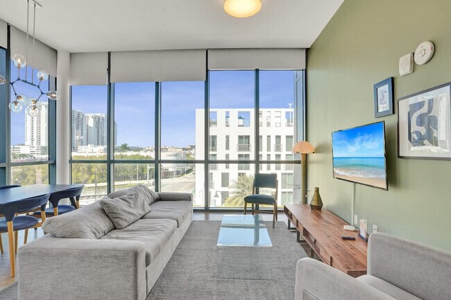 Building Photo - 1220 17th St