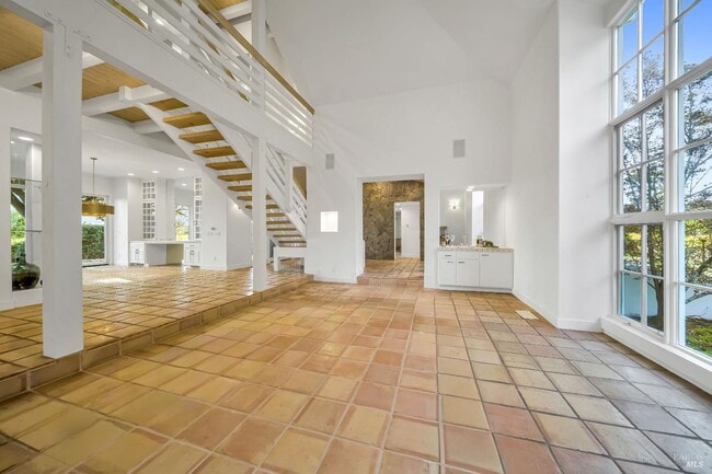 Building Photo - 1041 Las Amigas Rd