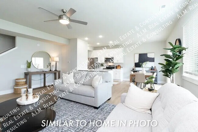 Building Photo - 6957 Poppy Ct