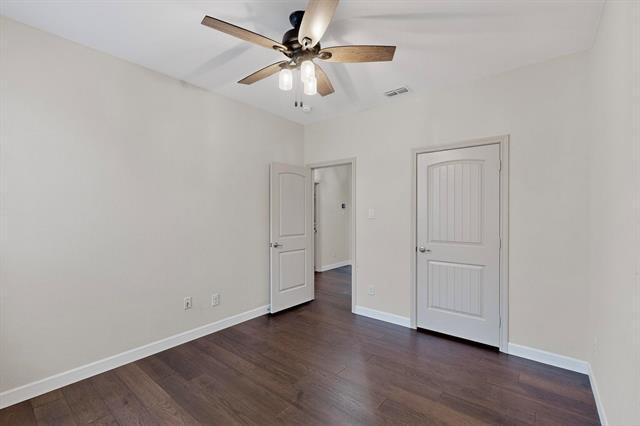 Building Photo - 1801 Velarde Rd