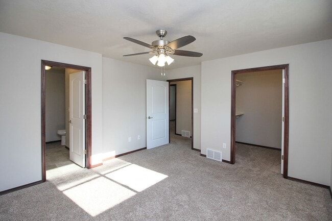 Building Photo - 1030 Tanner Ct