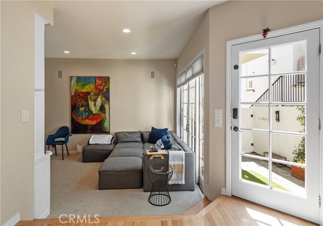 Building Photo - 336 10th St