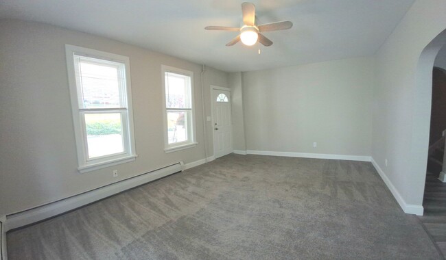 Building Photo - Remodeled 4 Bedroom in Hershey!