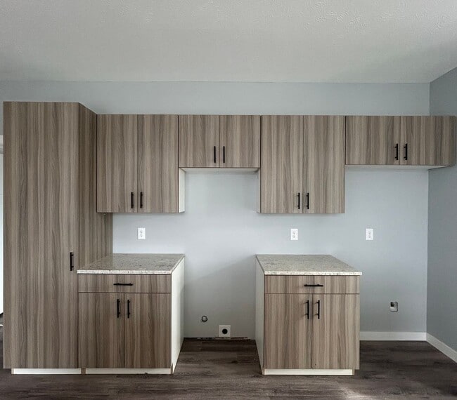 Building Photo - Mile High Investments (2724 Silver St.)