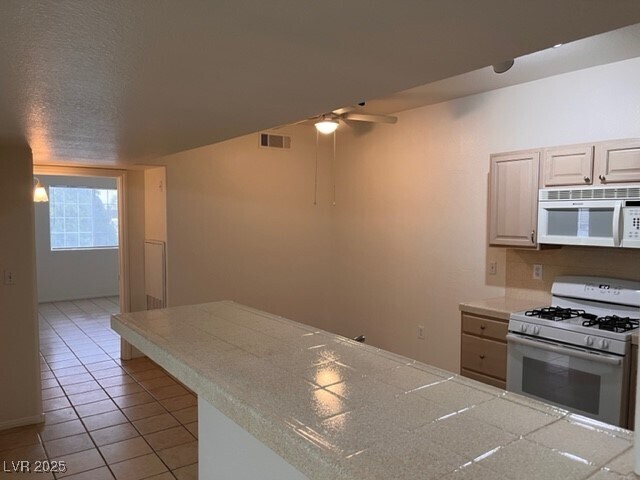 Building Photo - 1401 Michael Way