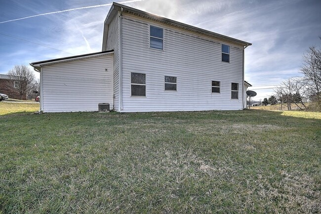 Building Photo - 360 Britton Ave