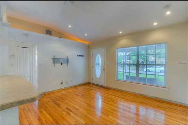 Building Photo - 2919 Hargill Dr