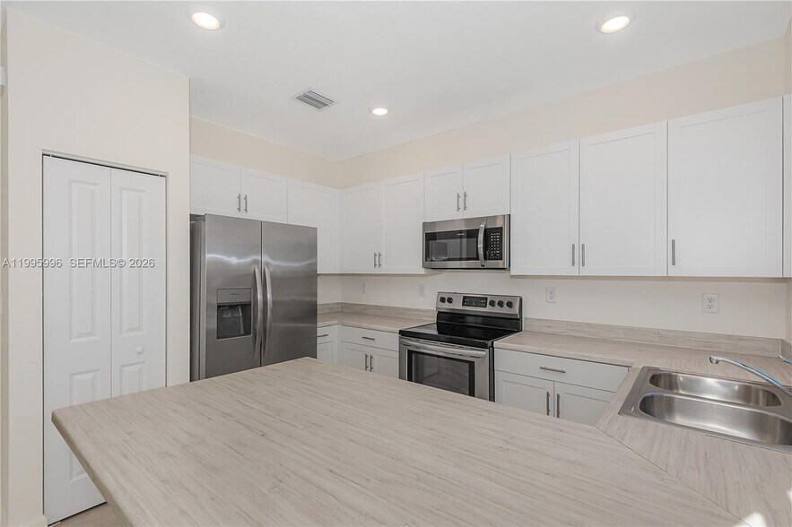 Building Photo - 14732 SW 181st Ter