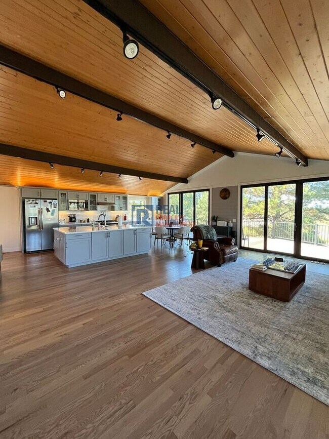 Building Photo - 6024 Thunderhill Rd