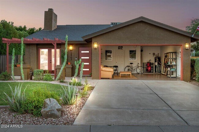 Building Photo - 6863 E Phelps Rd