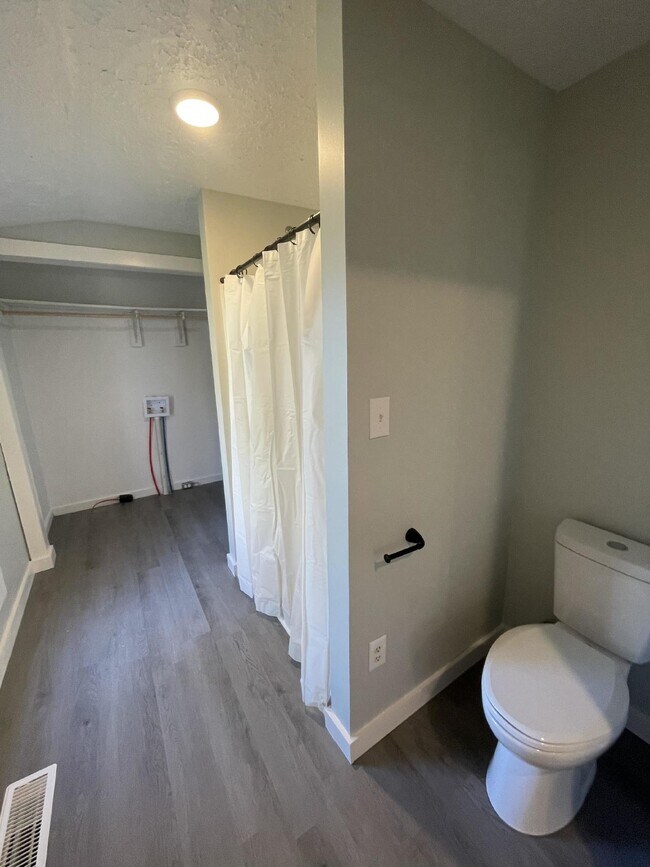 Building Photo - 5894 Martin Hwy