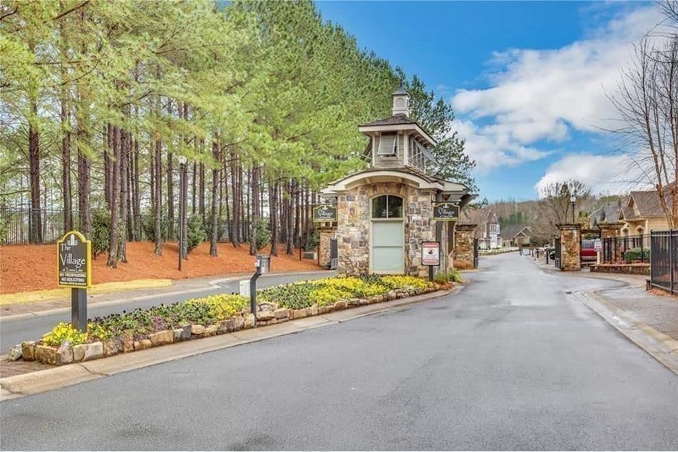 Building Photo - 201 Prairie Ln