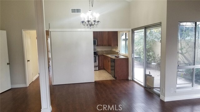 Building Photo - 12341 Carnaby St