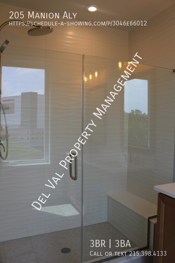 Building Photo - 205 Manion Aly