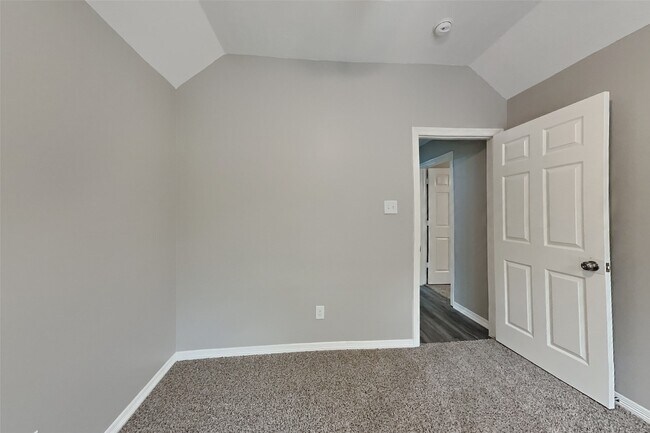 Building Photo - 20802 Meadow Belle Ct