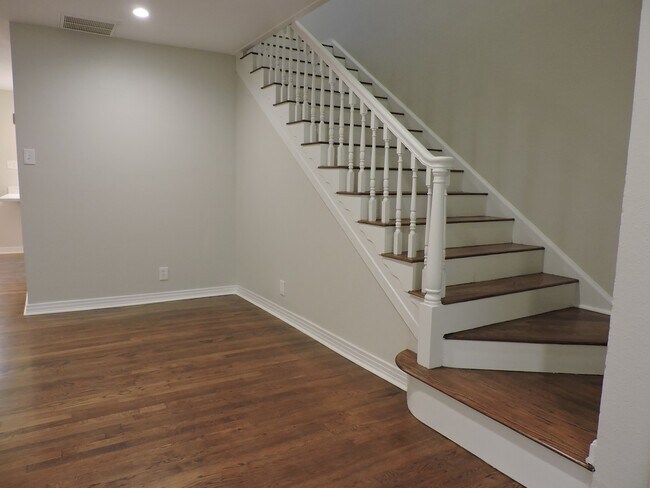 Building Photo - Remodeled Berkeley Triplex with 2 Bedrooms and 2 and 1/2 Baths