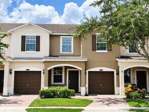 Building Photo - 11155 Savannah Landing Cir