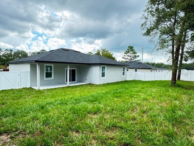 Building Photo - 10020 N Deltona Blvd