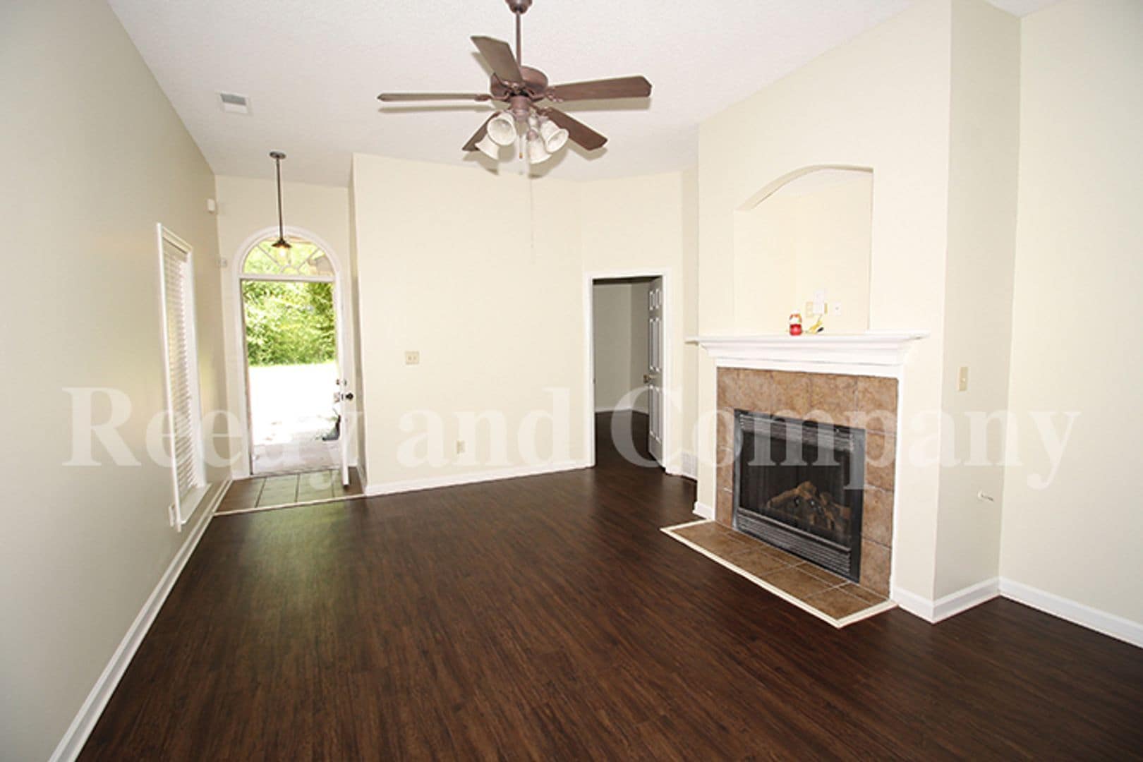 Building Photo - 7063 Parkbrook Ln