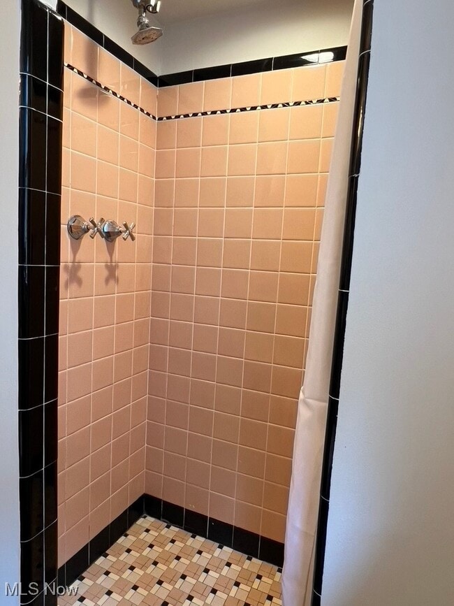 Building Photo - 1872 W 47th St