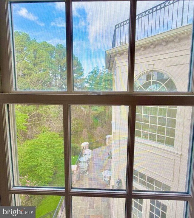 Building Photo - 1289 Ballantrae Farm Dr