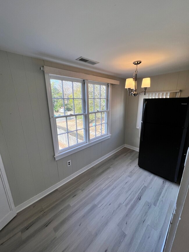 Building Photo - 4812 Chamberlayne Ave