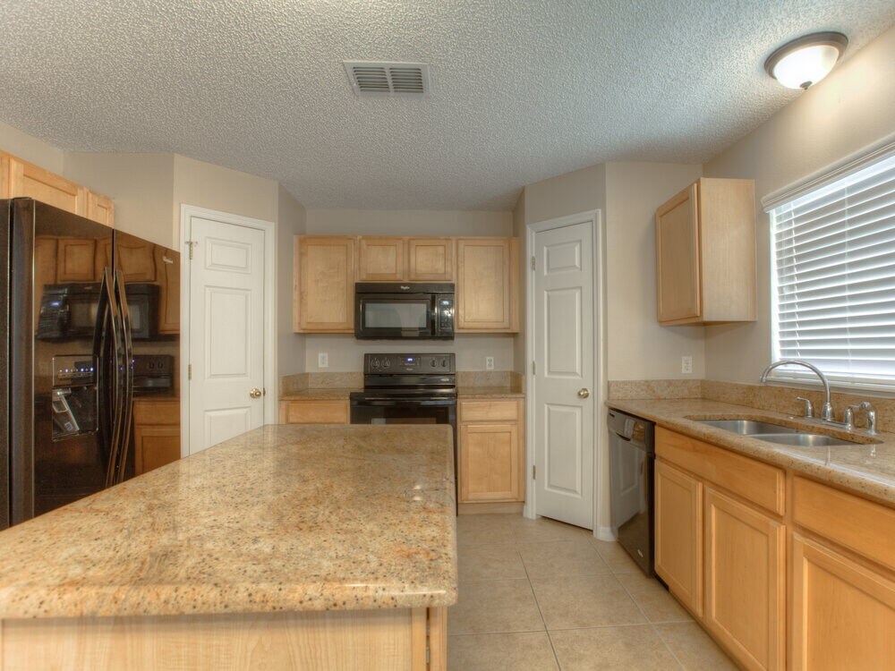 Building Photo - 239 Pleasant Gardens Dr