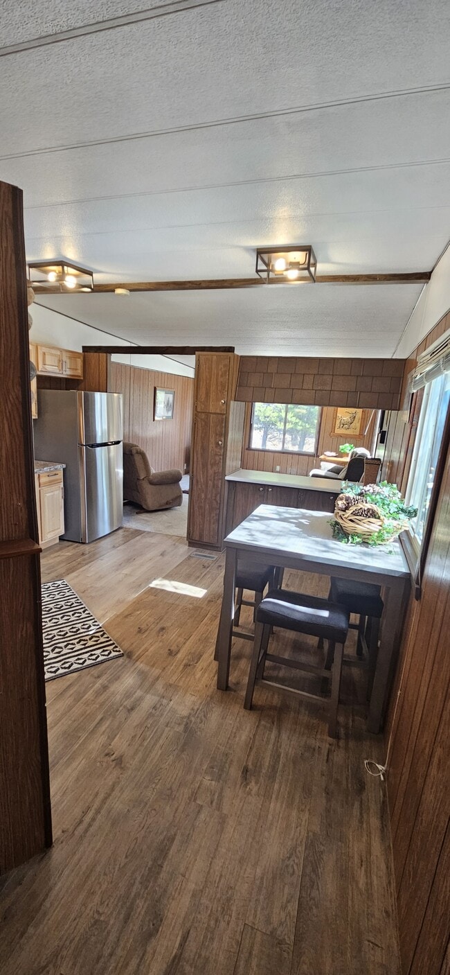 Building Photo - 7 Bert Rd