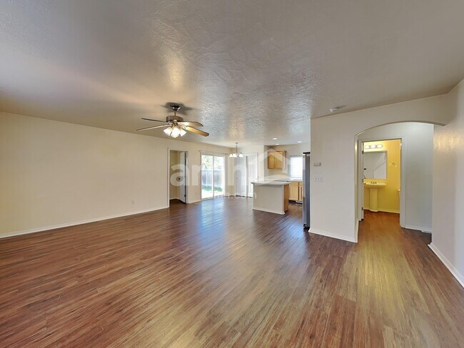 Building Photo - 3342 W Wave Dr