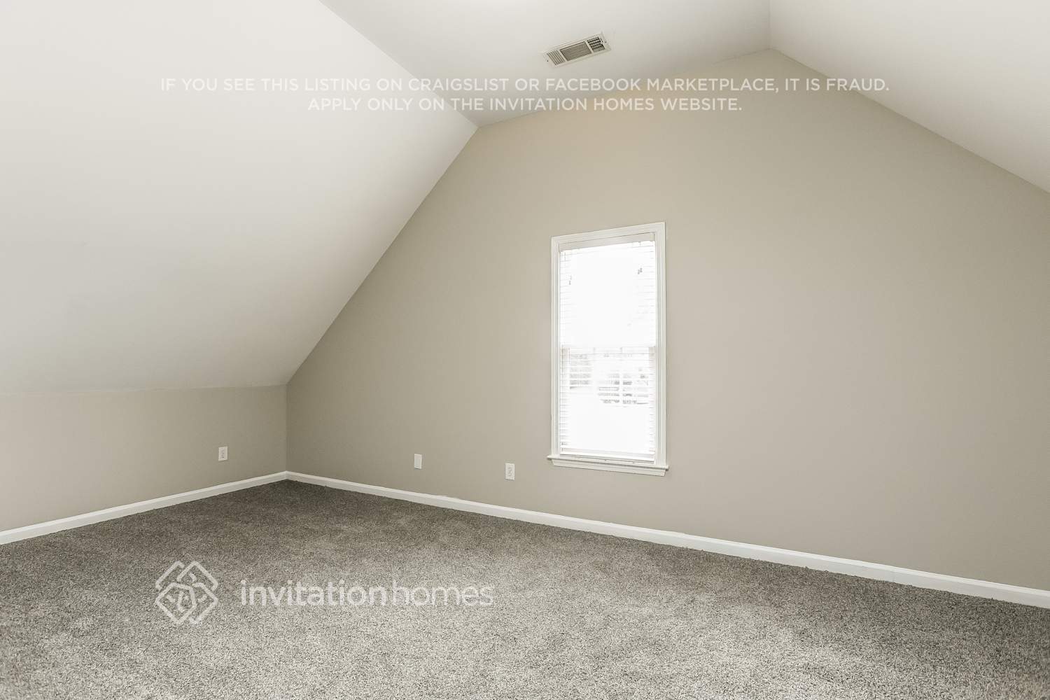 Building Photo - 411 Sycamore Trail