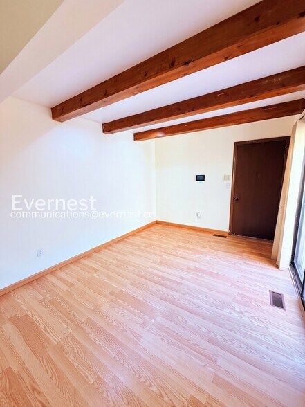 Building Photo - 5369 Wright Way W