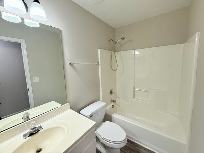 Building Photo - 4504 Biesterfield Dr