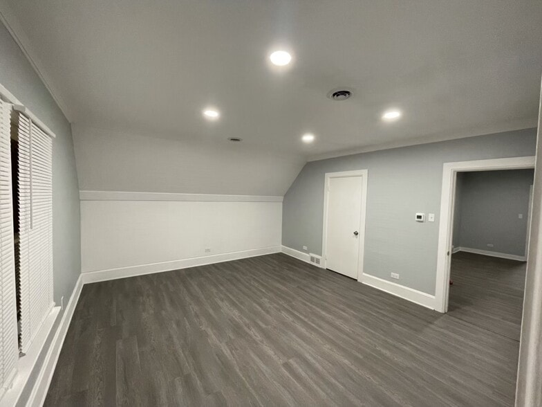 Building Photo - 421 Washington St