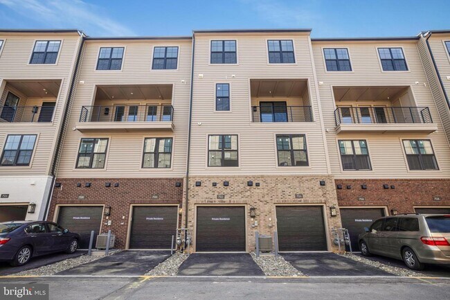 Building Photo - 7512 Sawyer Farm Wy