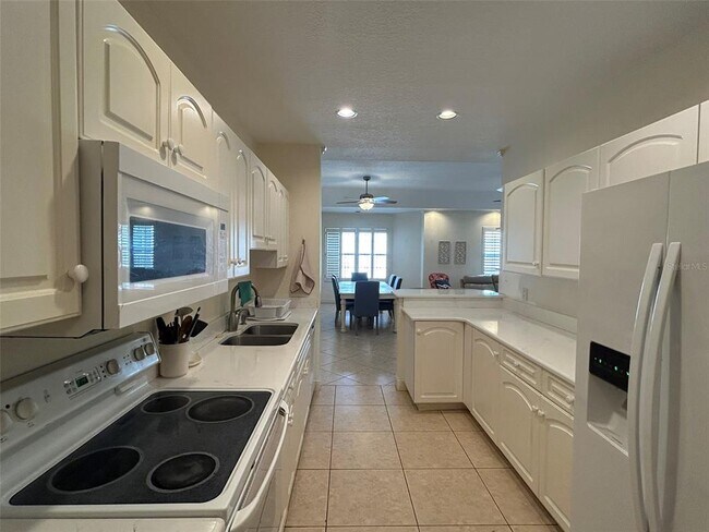 Building Photo - 3608 54th Dr W