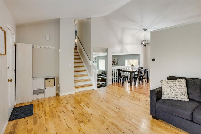 Building Photo - Beautifully updated 4Bd/3Ba Arvada Home