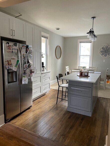 Building Photo - 1025 E Hamilton St