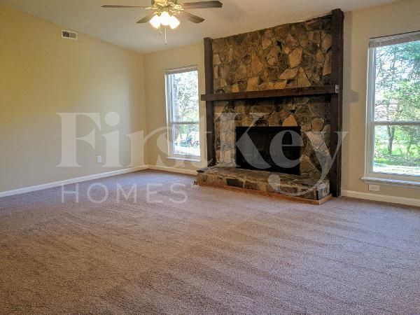 Building Photo - 11038 Vista Haven Dr