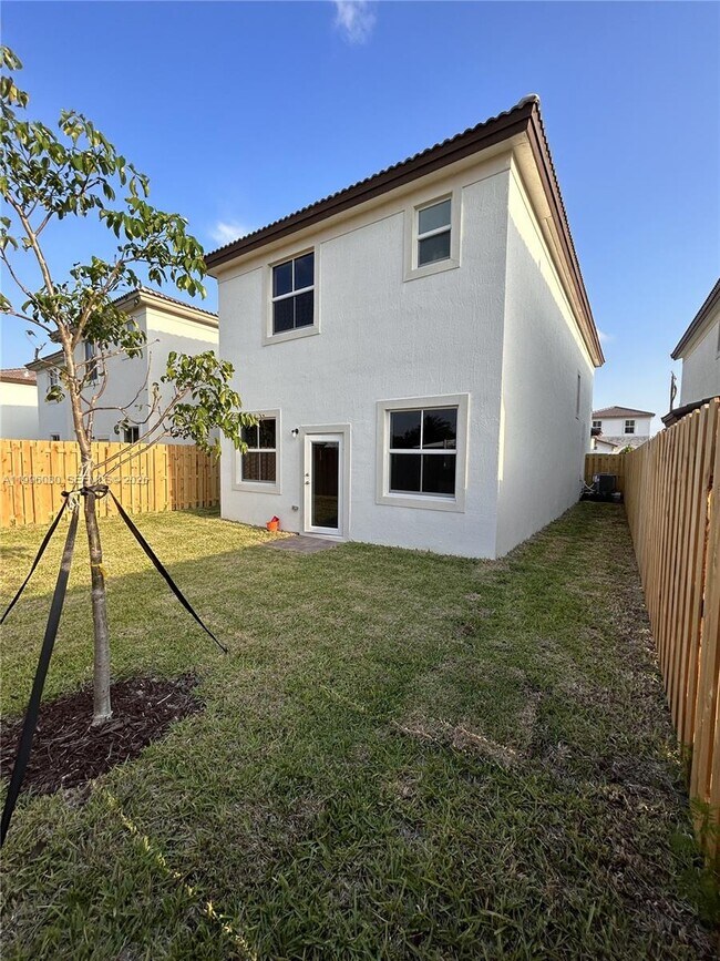 Building Photo - 2345 NW 131st Cir