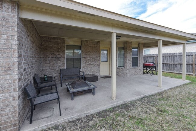 Building Photo - 3703 Frigate Dr