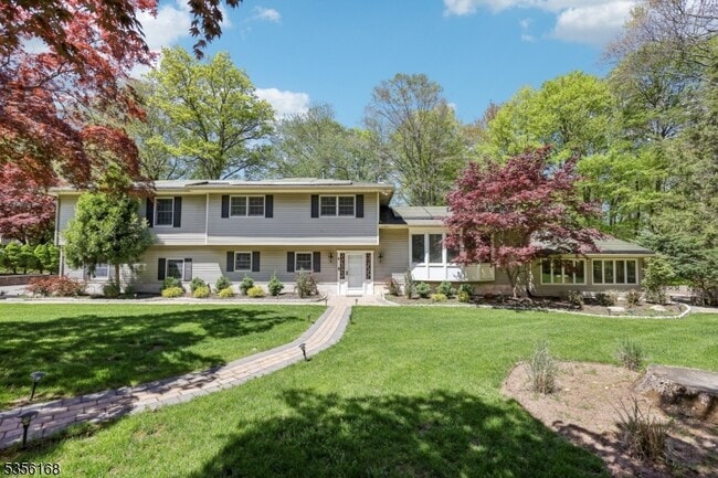 Primary Photo - 275 Sycamore Ct