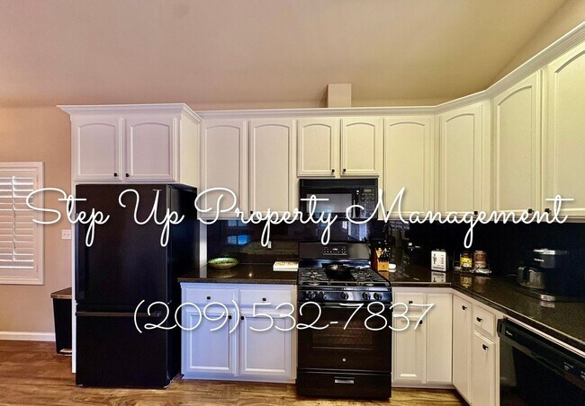 Building Photo - LIMITED-TIME MOVE-IN SPECIAL – Receive Your First Two Weeks FREE!