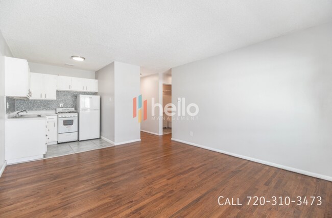 Building Photo - 1410 N Moline St